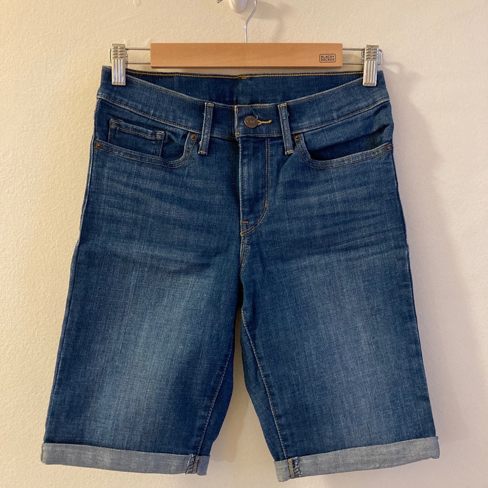 LEVI'S Bermuda Shorts Dark Wash Size 27